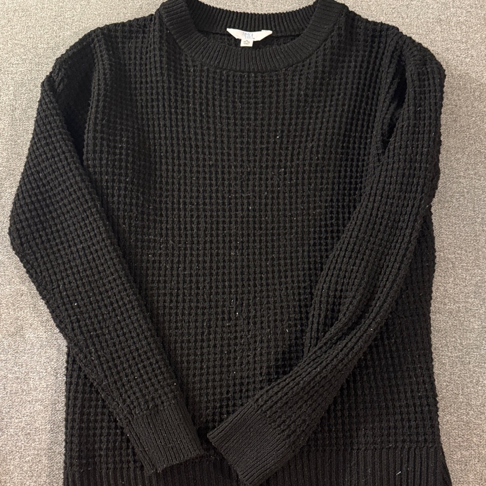 5/$15- Classic Black Waffle Knit Sweater